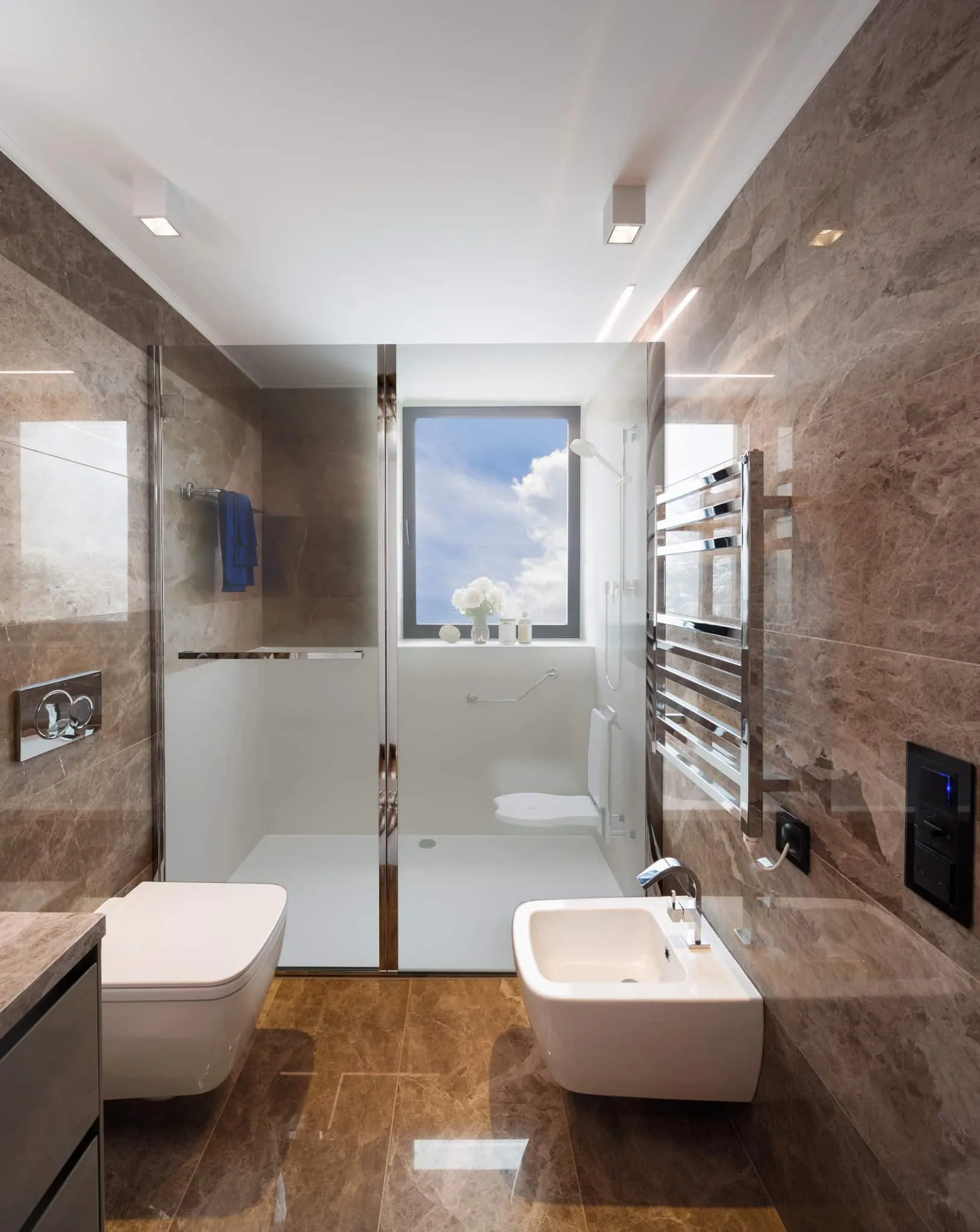 Douche moderne après rénovation