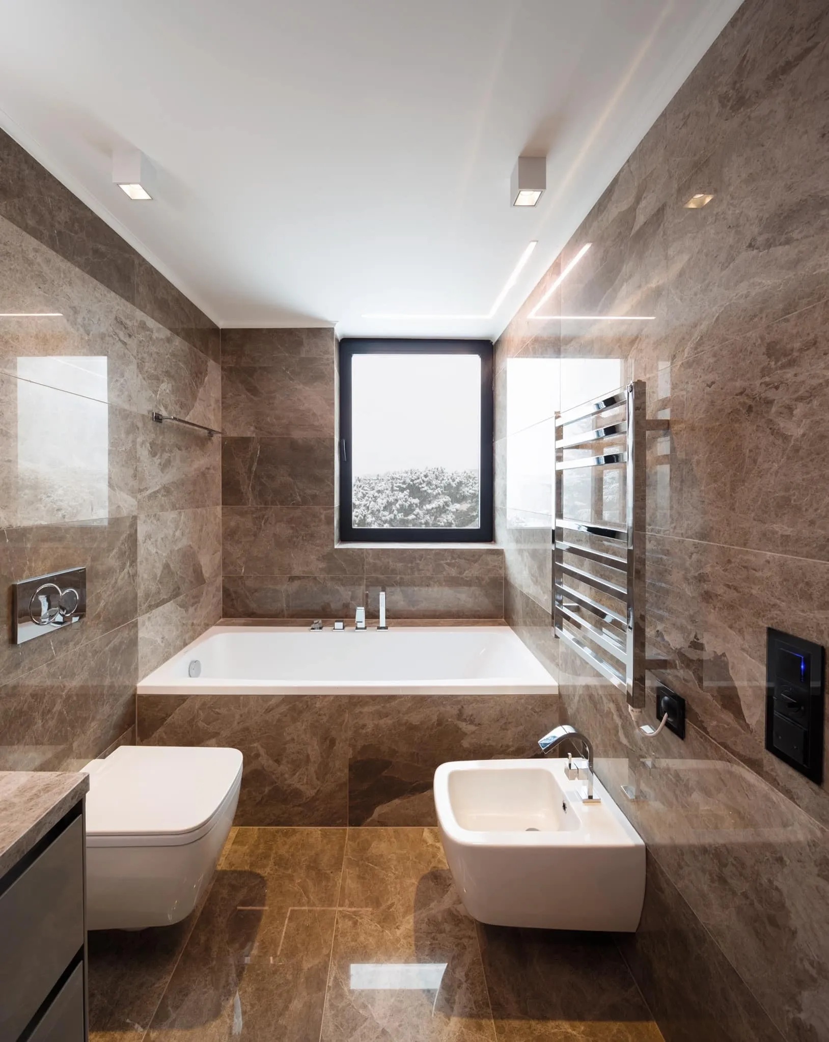 Salle de bain avant rénovation à Antony